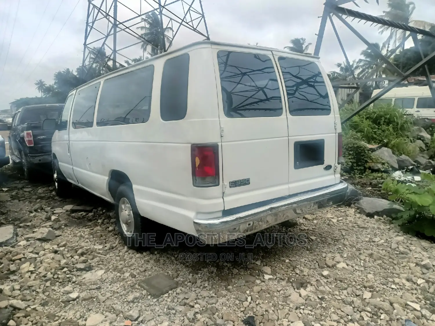 Ford E350 2006 White