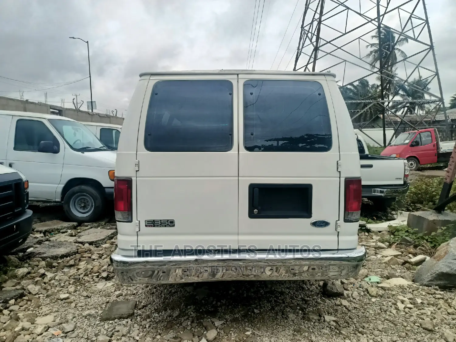 Ford E350 2006 White