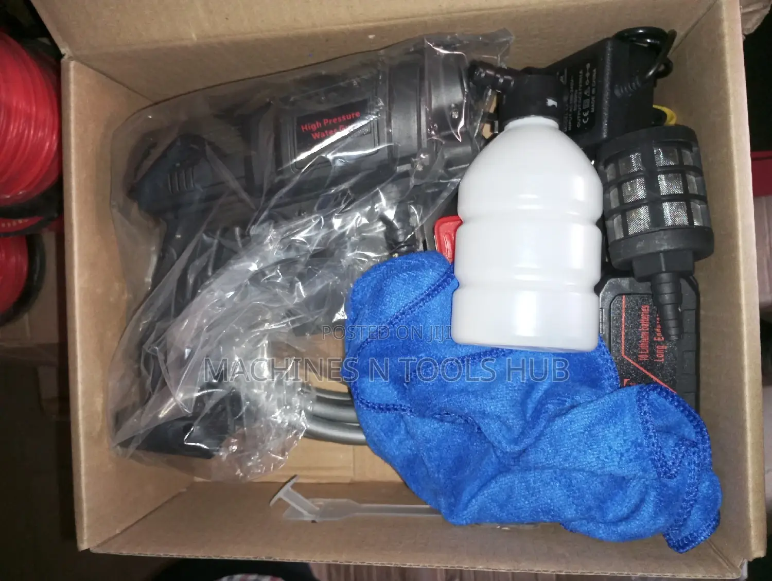 Rechargeable Pressure Washer