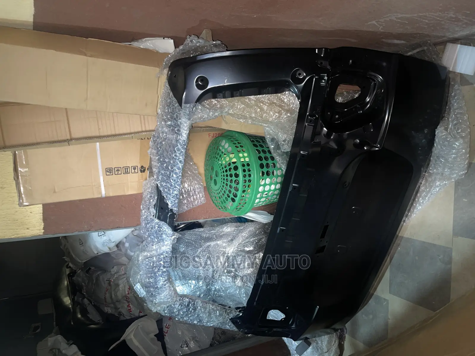 Landcruiser Direct 2022 / 2023 Booth / Boot / Tailgate