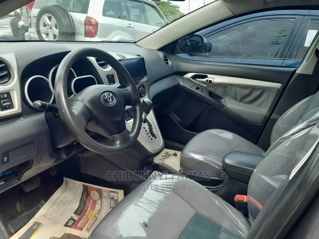 Toyota Matrix 2010 Gray