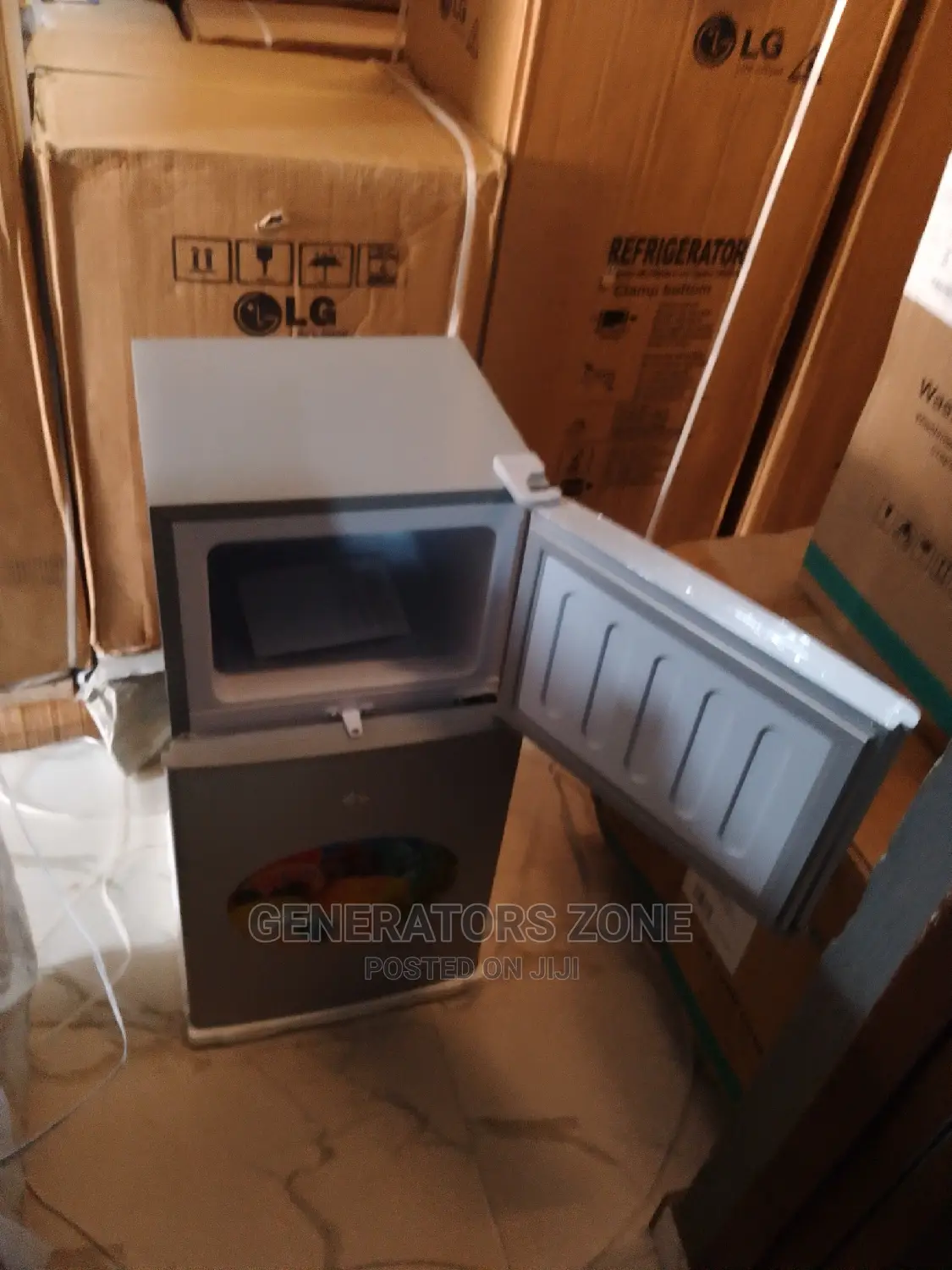 Good LG Fridge With Double Door Top Freezer+ 2 Shelves