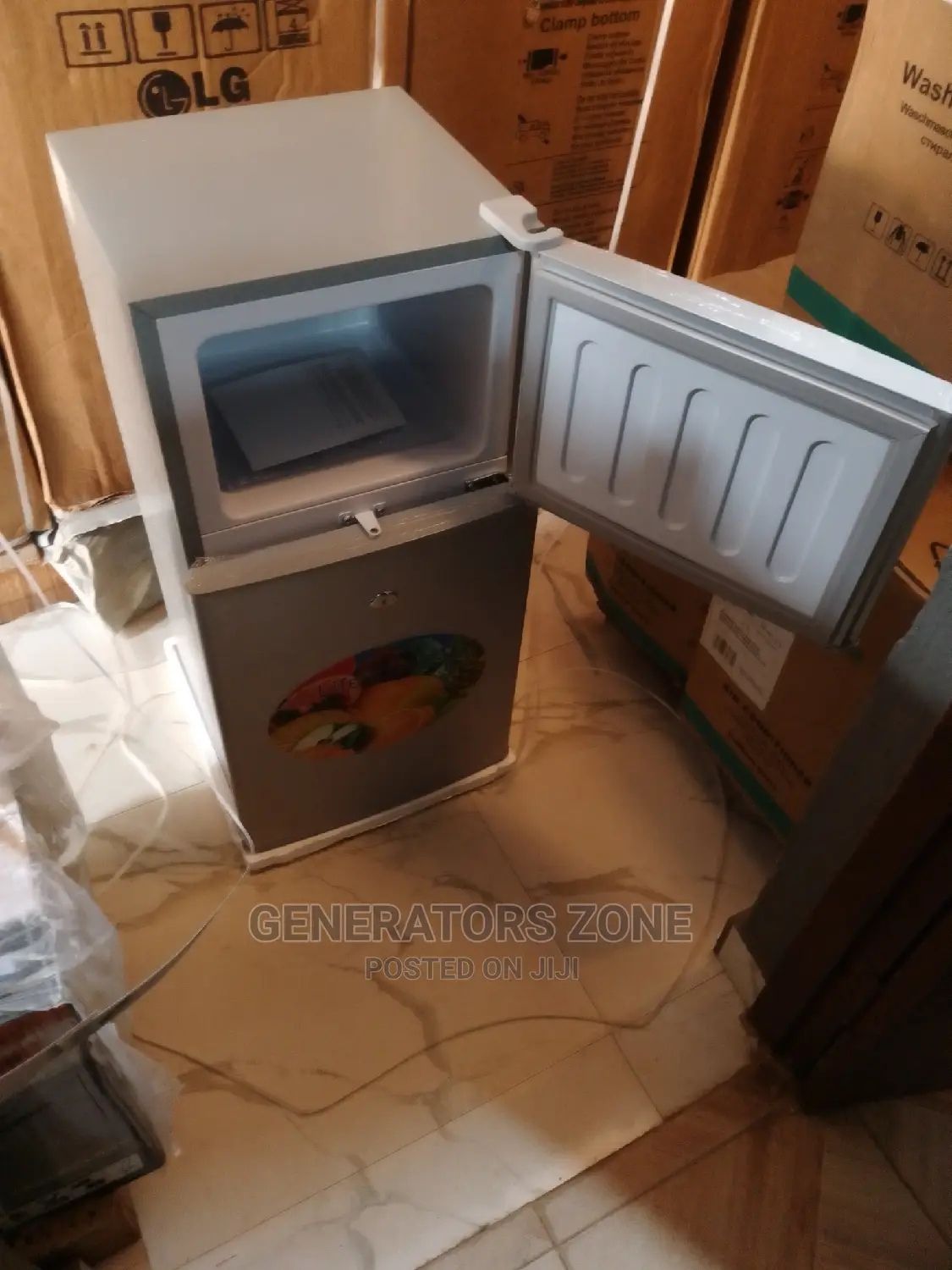 Fast Cooling LG Top Freezer Gs-141sq Two Shelves Fridge