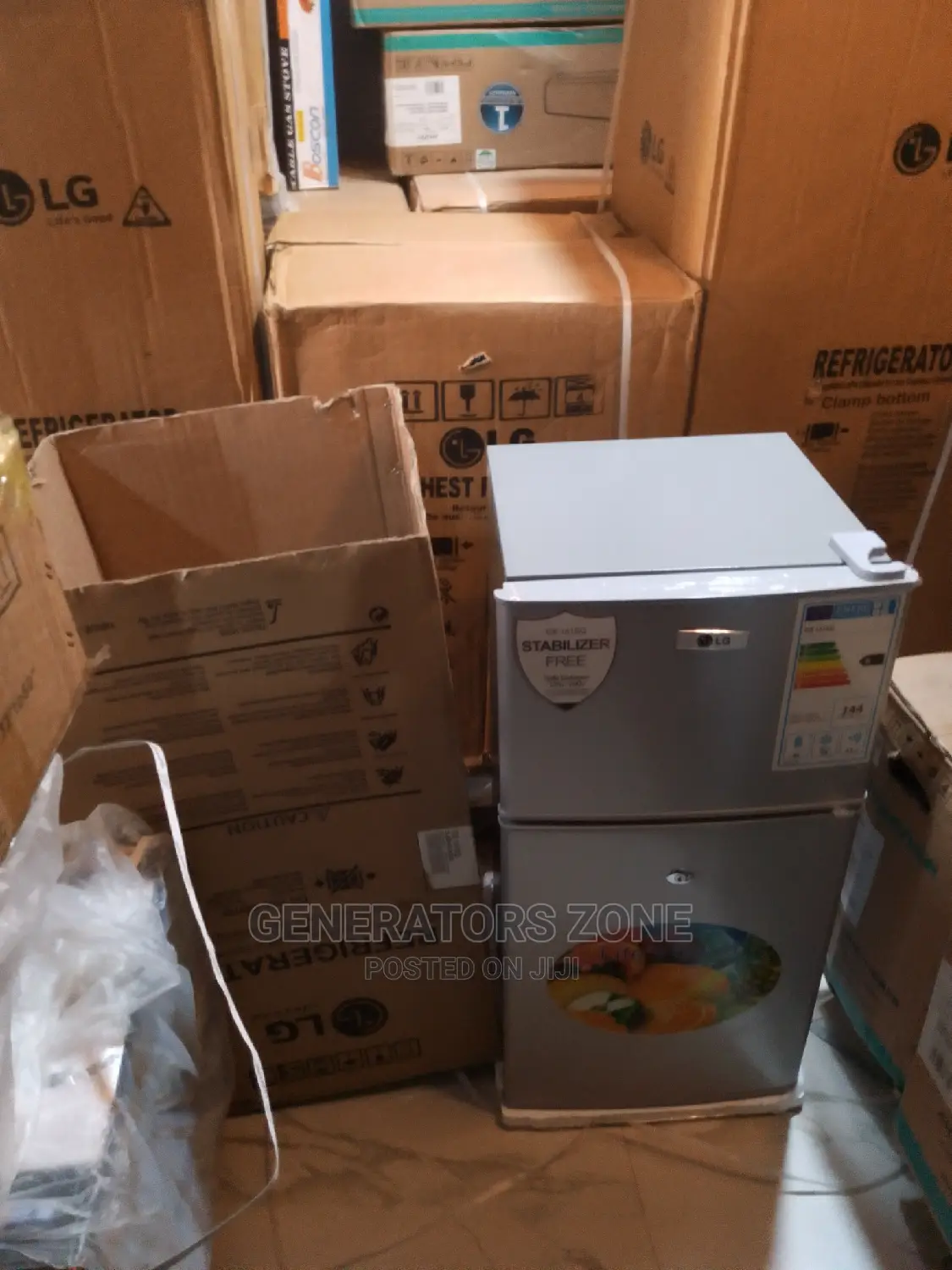 Freestanding Affordable Gs-141sq Top Freezer Refrigerator