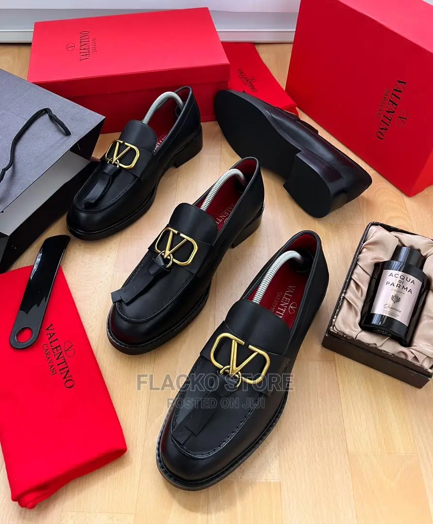 Original Valentino Garavani Classic Leather Shoes