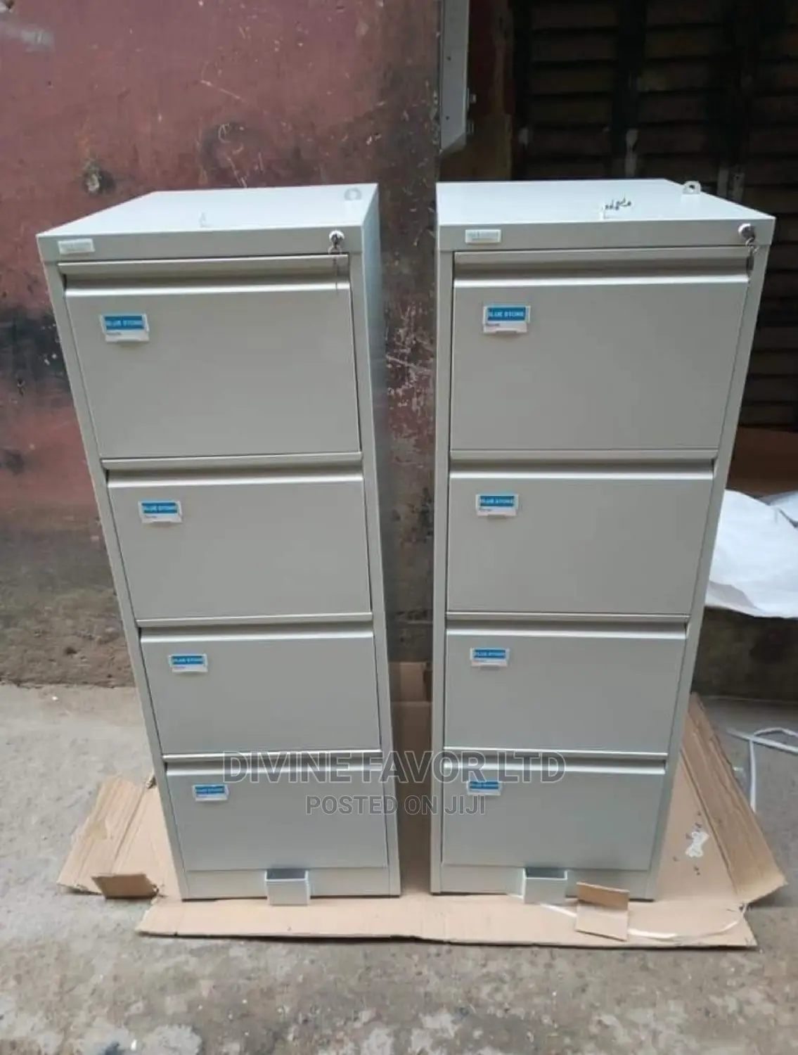 Metal Cabinet 4 Drawers.