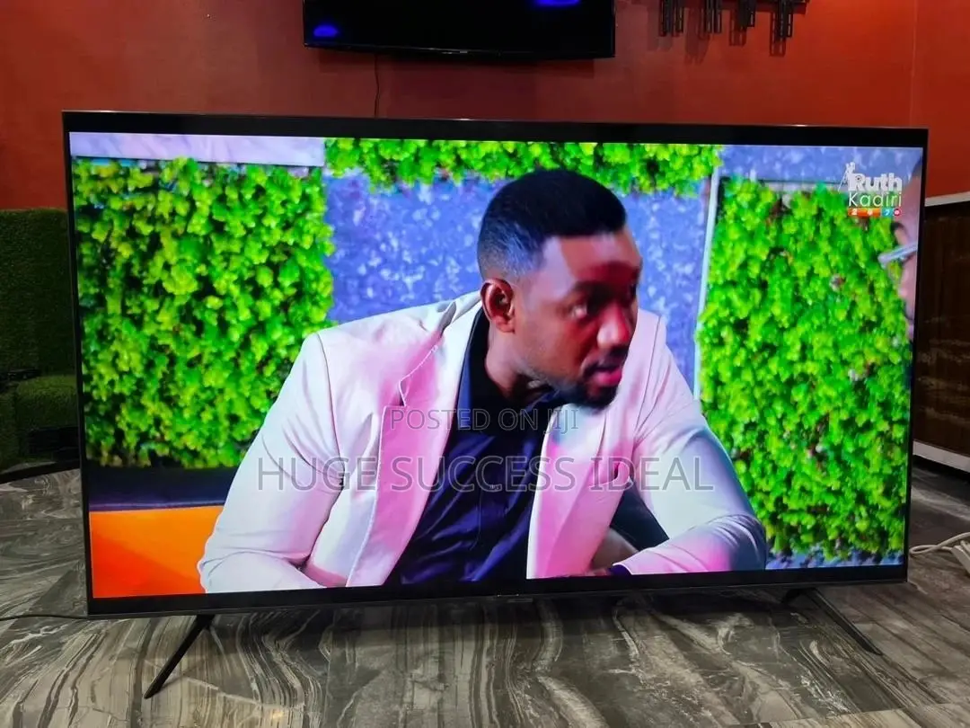 Samsung 65 Inches AU7100 Series Crystal UHD Smart TV (2021)