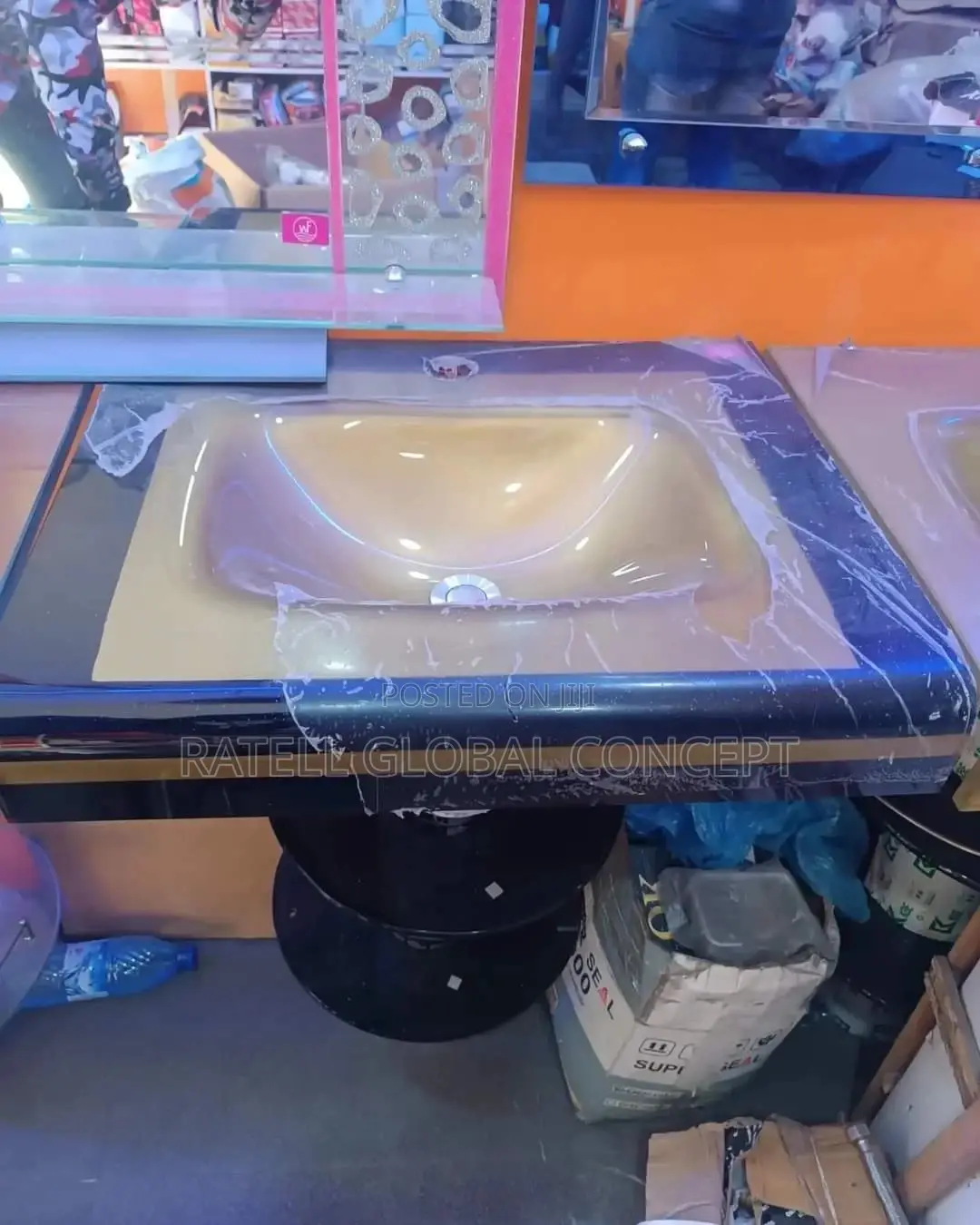 Glass Dining Wash Basin