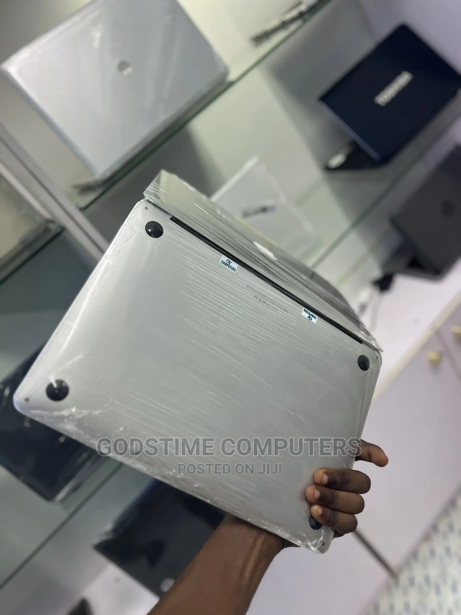 New Laptop Apple MacBook Air 8GB Intel Core I5 SSD 256GB