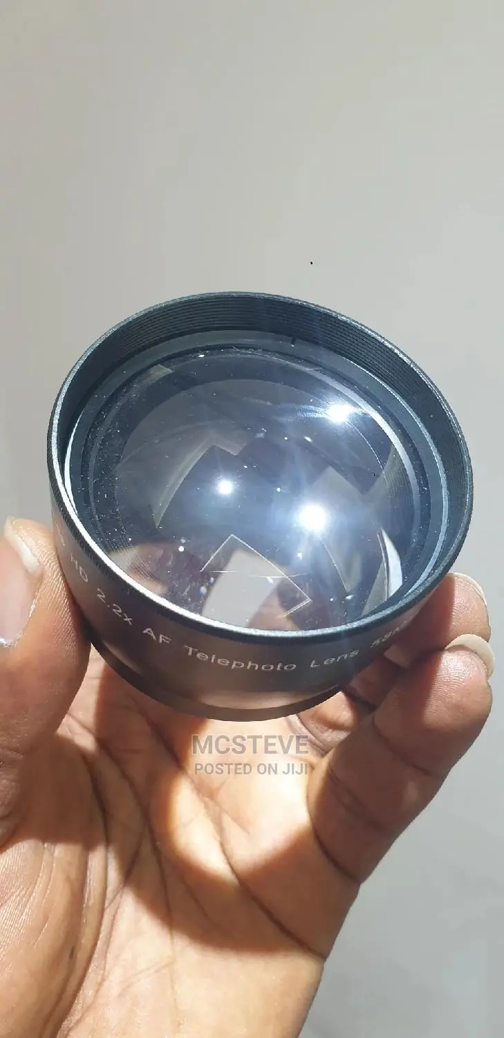 Ultimax Studio Series HD 2.2X AF Telephoto 58MM Lens