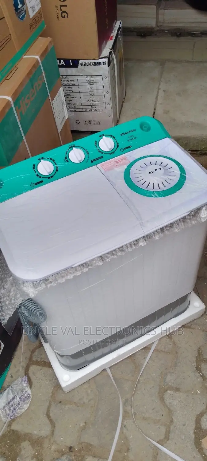 Hisense 5kg Twin Tub Washing Machine.