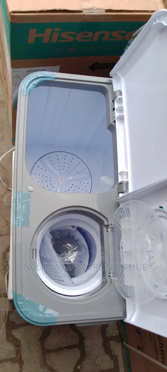 Hisense 5kg Twin Tub Washing Machine.