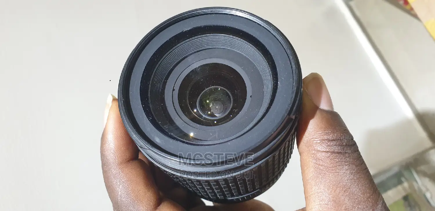 Nikon 18 - 135MM Lens