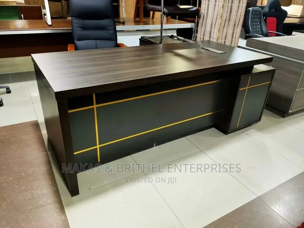 1.6miters Boss Office Desk
