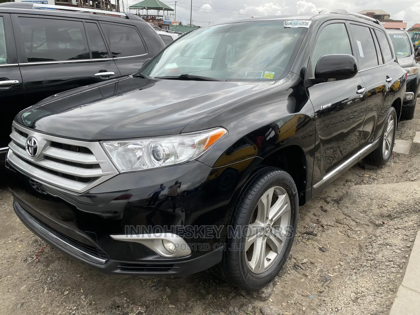 Toyota Highlander Limited 3.5l 4WD 2013 Black