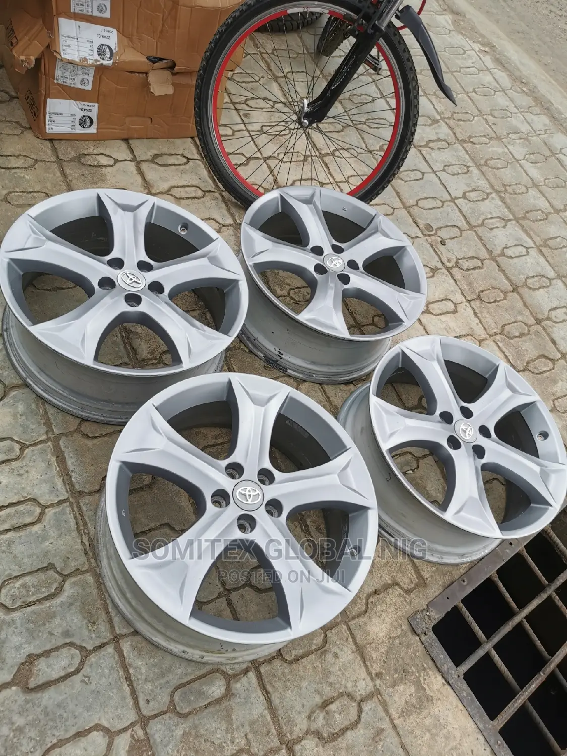 Alloyed Rim for Toyota Venza!
