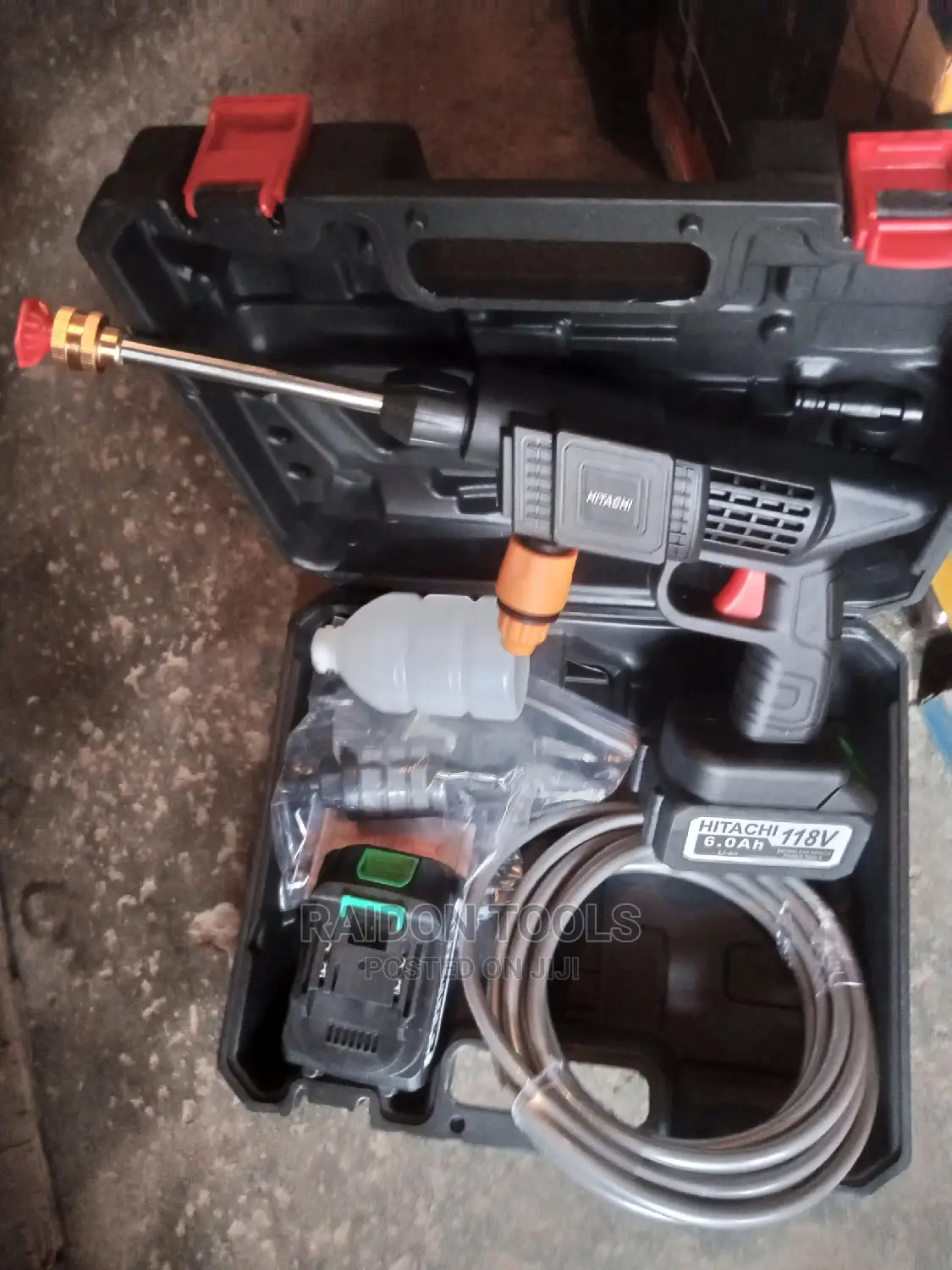 Cordless Car Pressure Washer 118v/ 6.0AH Battery (Hitachi)