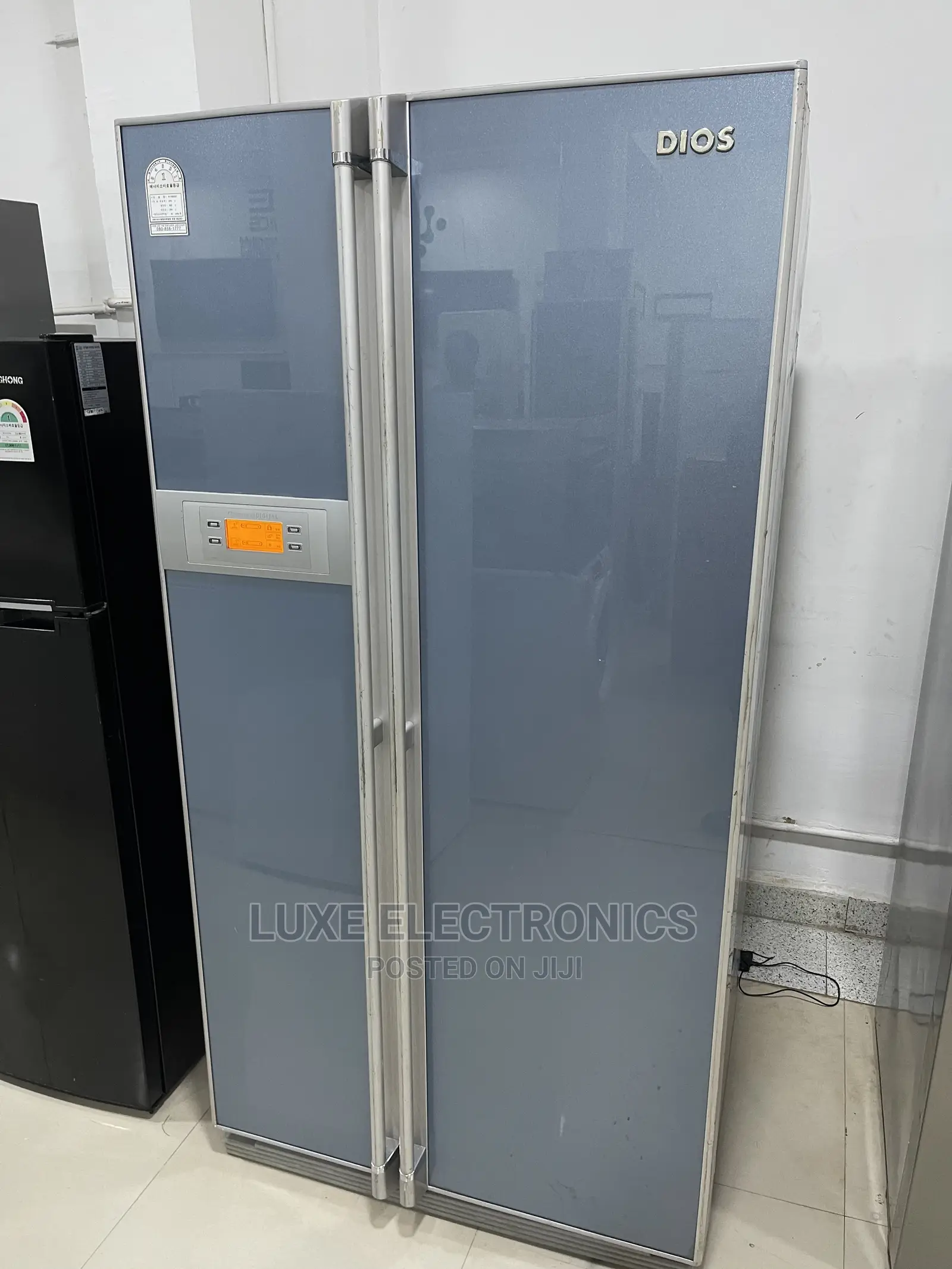 650 Liters LG DIOS Inverter Side by Side Refrigerator