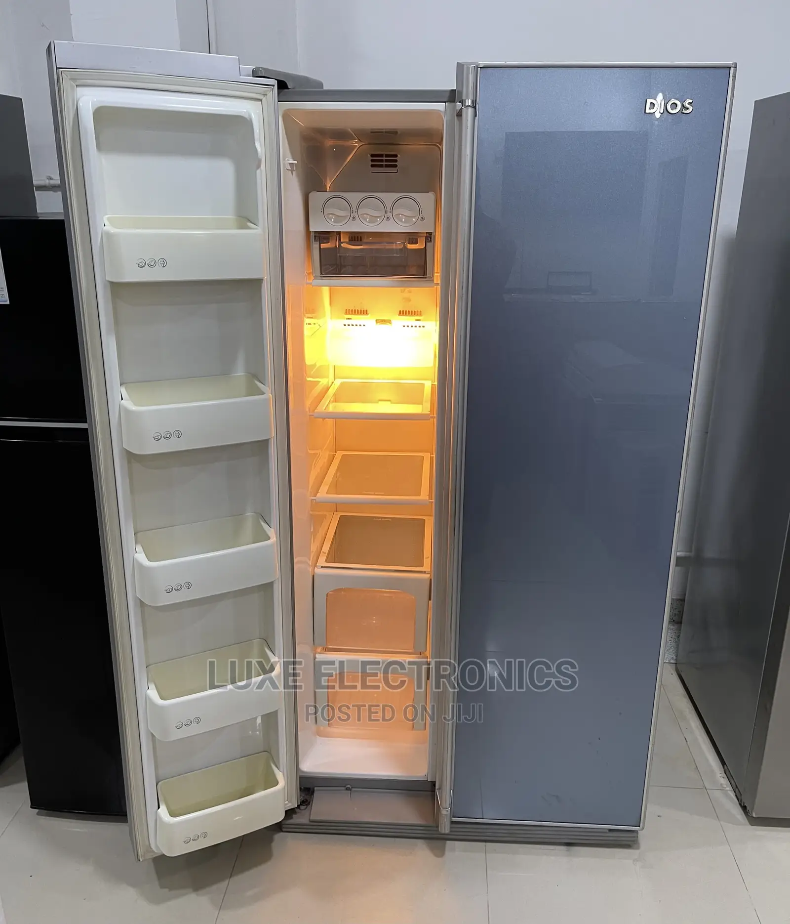 650 Liters LG DIOS Inverter Side by Side Refrigerator