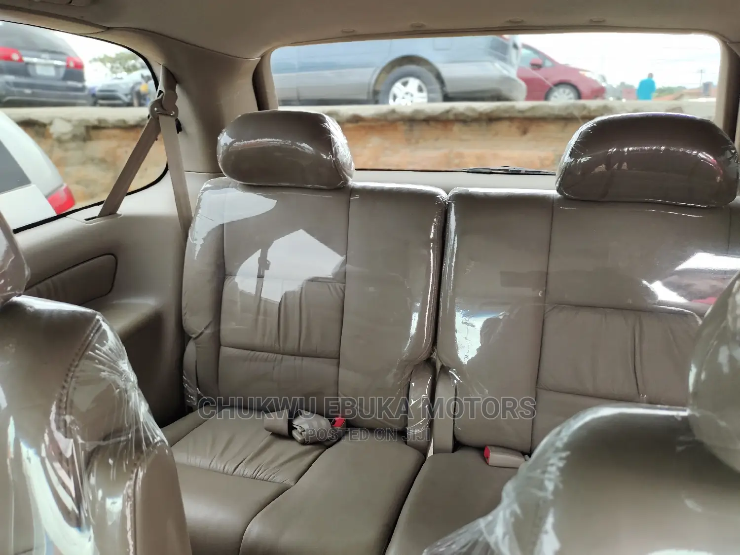 Toyota Sienna XLE & 1 hatch 2000 Brown
