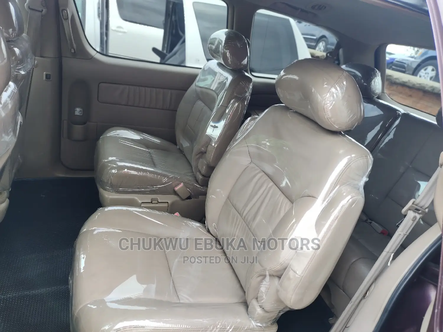 Toyota Sienna XLE & 1 hatch 2000 Brown