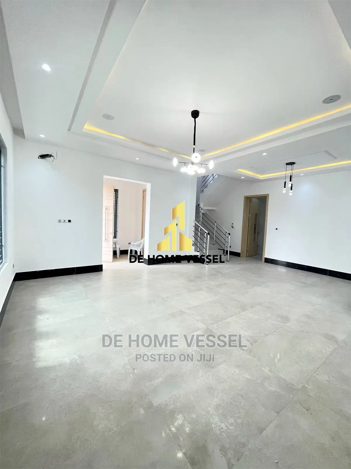 6bdrm Duplex in Ikate for sale