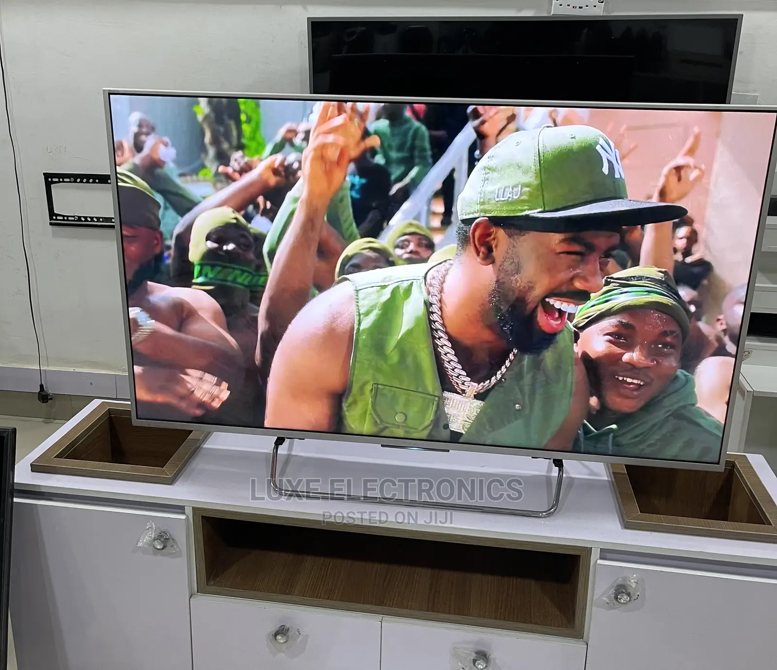 55 Inch Sony Android Uhd Hdr With Free Netflix Account