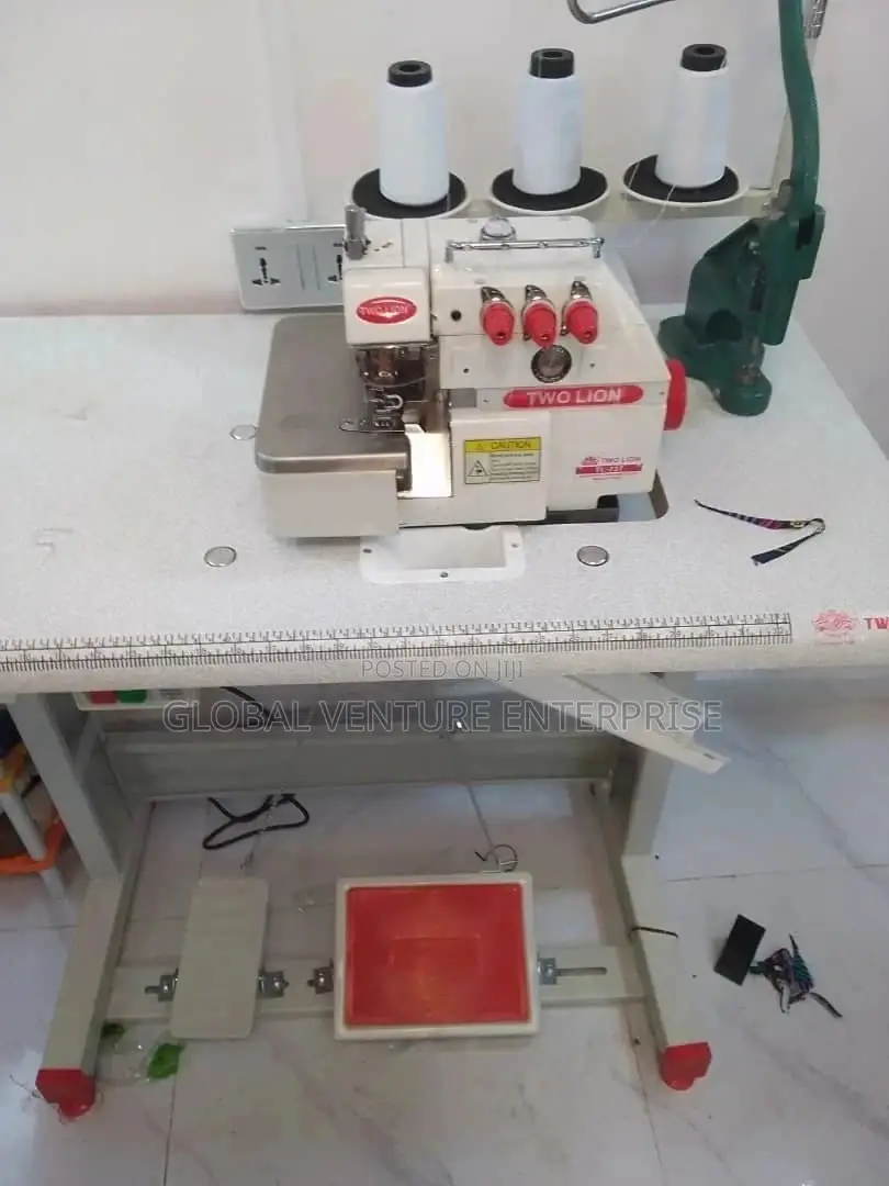 Industrial Overlocking Machine