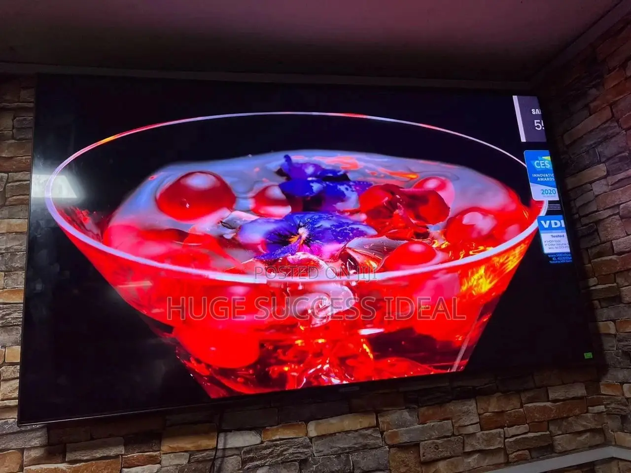 SAMSUNG 55" Smart Ultra HD HDR QLED TV With Bixby Alexa
