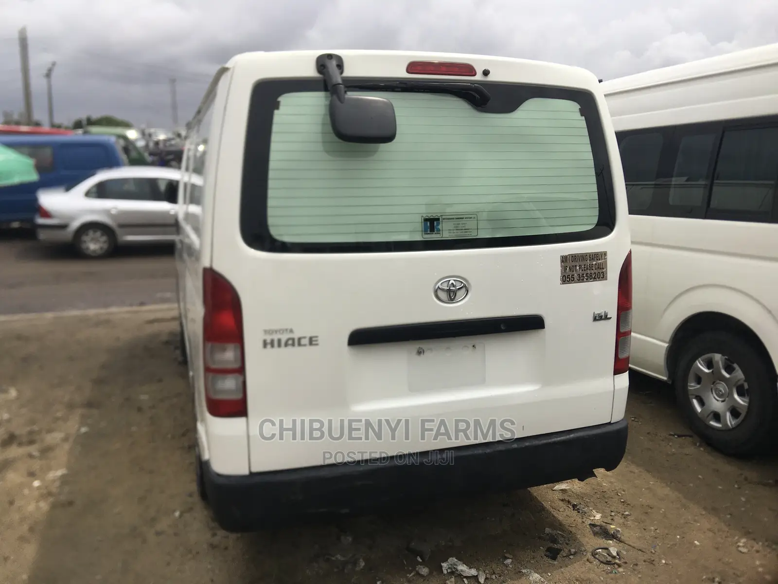 Toyota HiAce 2017 White