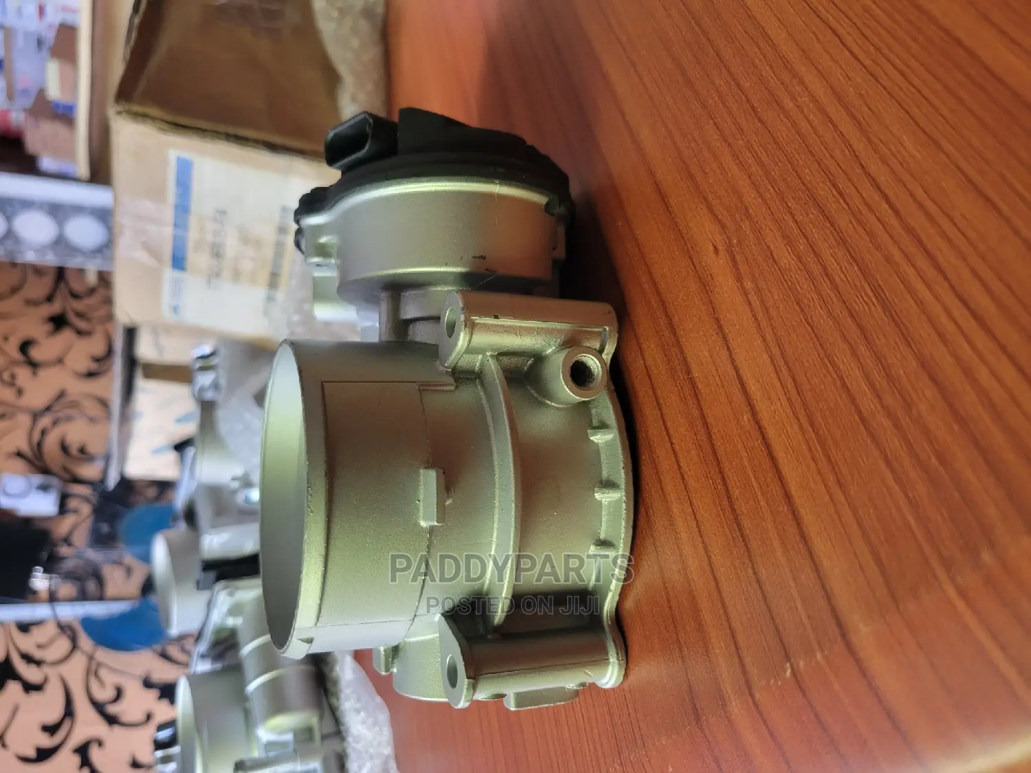 FORD Fusion Throttle Body/Injector Mouth