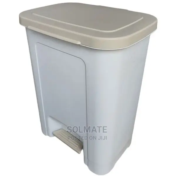 25 Litres Trashmi Plastic Foot Pedal Step-on Waste Bin