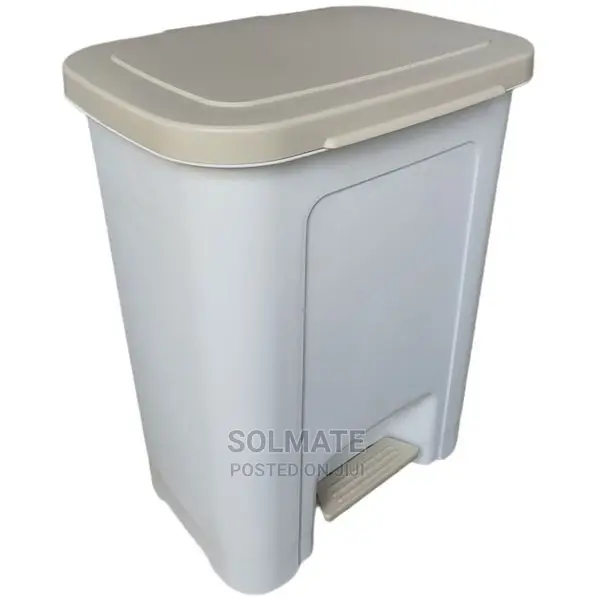25 Litres Trashmi Plastic Foot Pedal Step-on Waste Bin