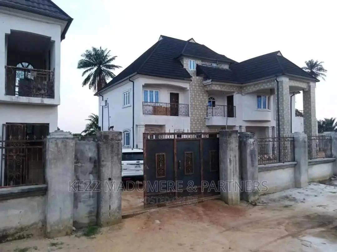 6bdrm Duplex in C4I Police Check, Port-Harcourt for sale