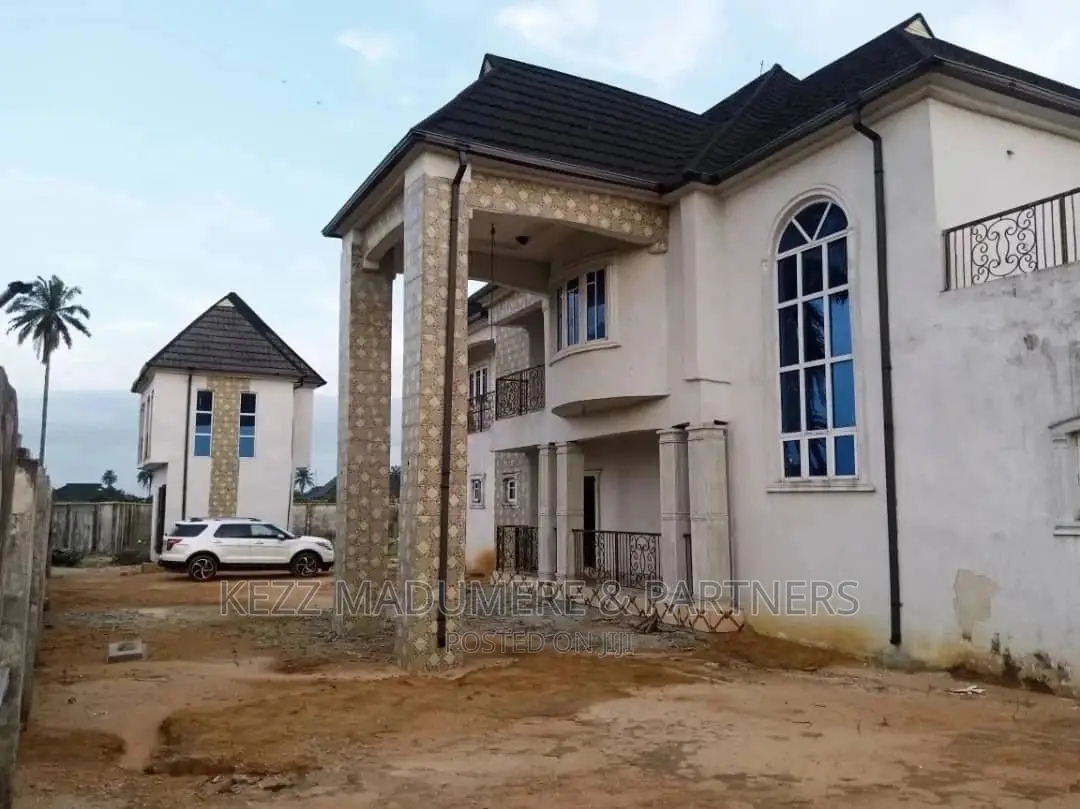 6bdrm Duplex in C4I Police Check, Port-Harcourt for sale