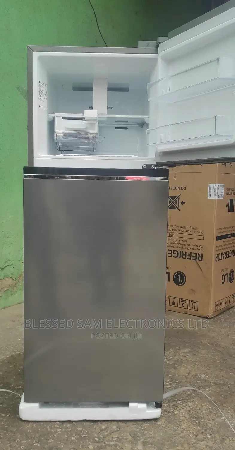LG 272L Inverter Double Door Super Freezing Ice Maker 2yrs