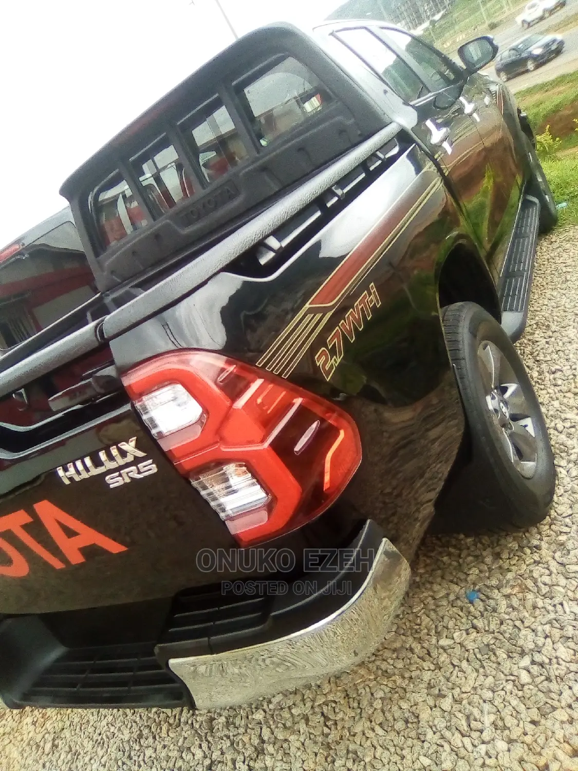 New Toyota Hilux 2021 Black