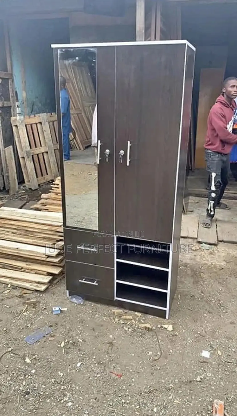 32 Inches by 6ft Wardrobe