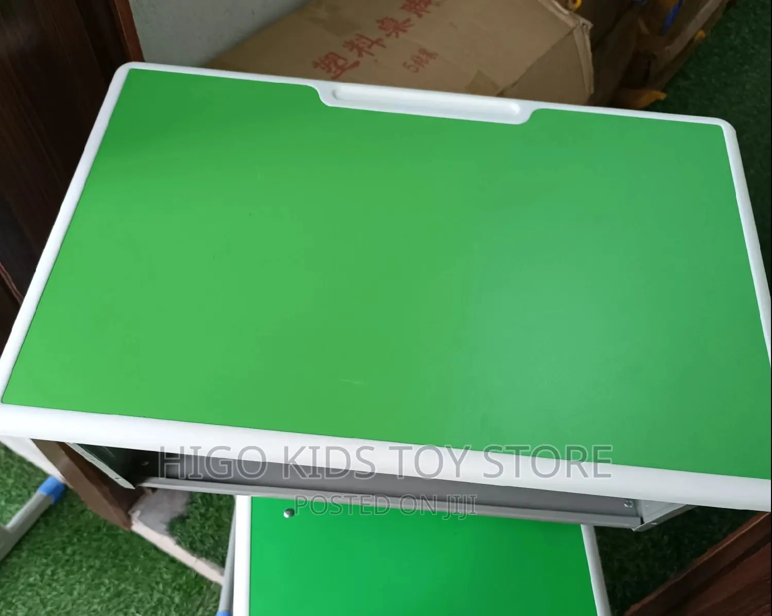 Adjustable Pegs And Table For Secondary And Upper Primary