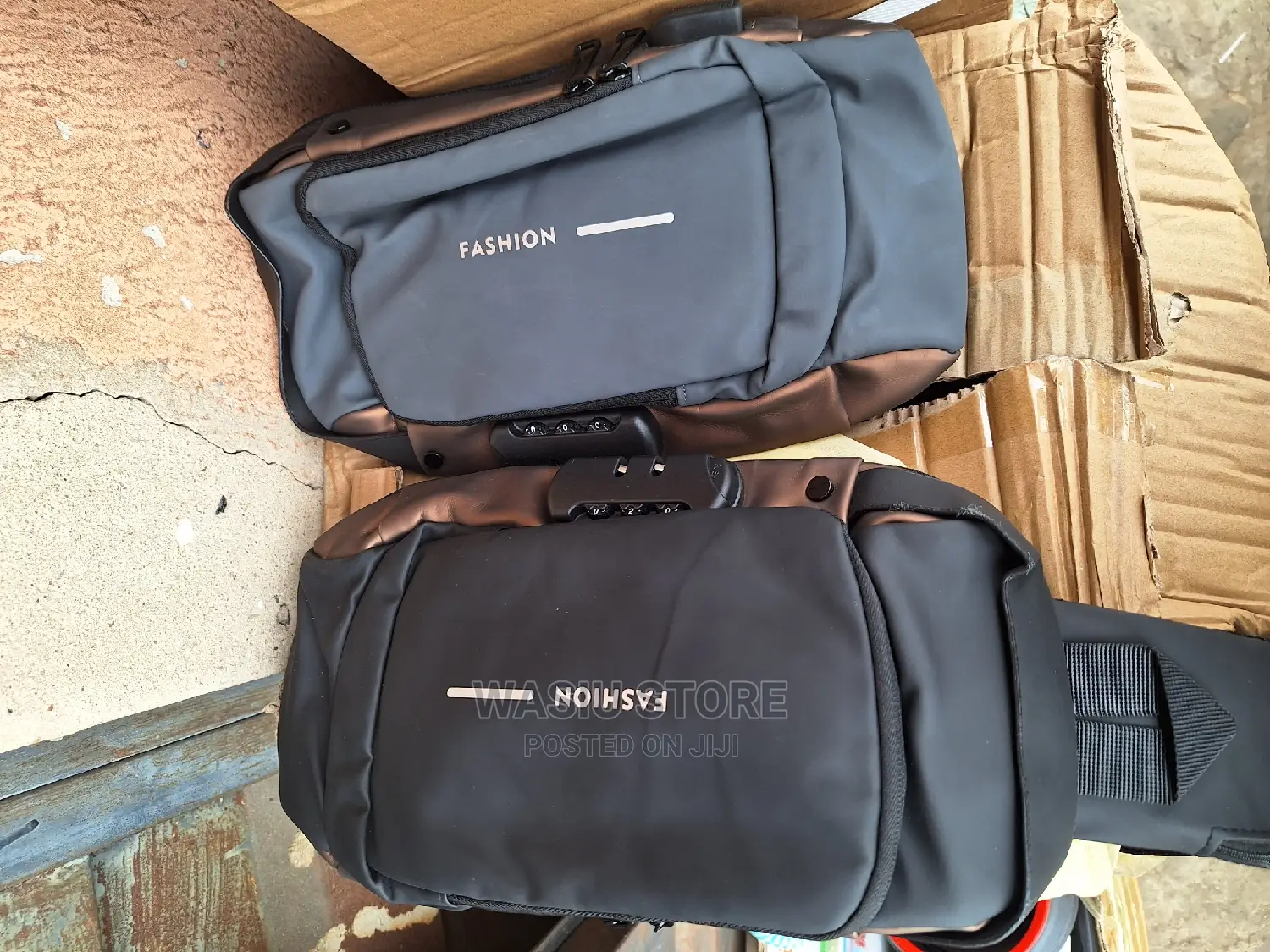Anti-Theft USB Crossbody Shoulder Bag