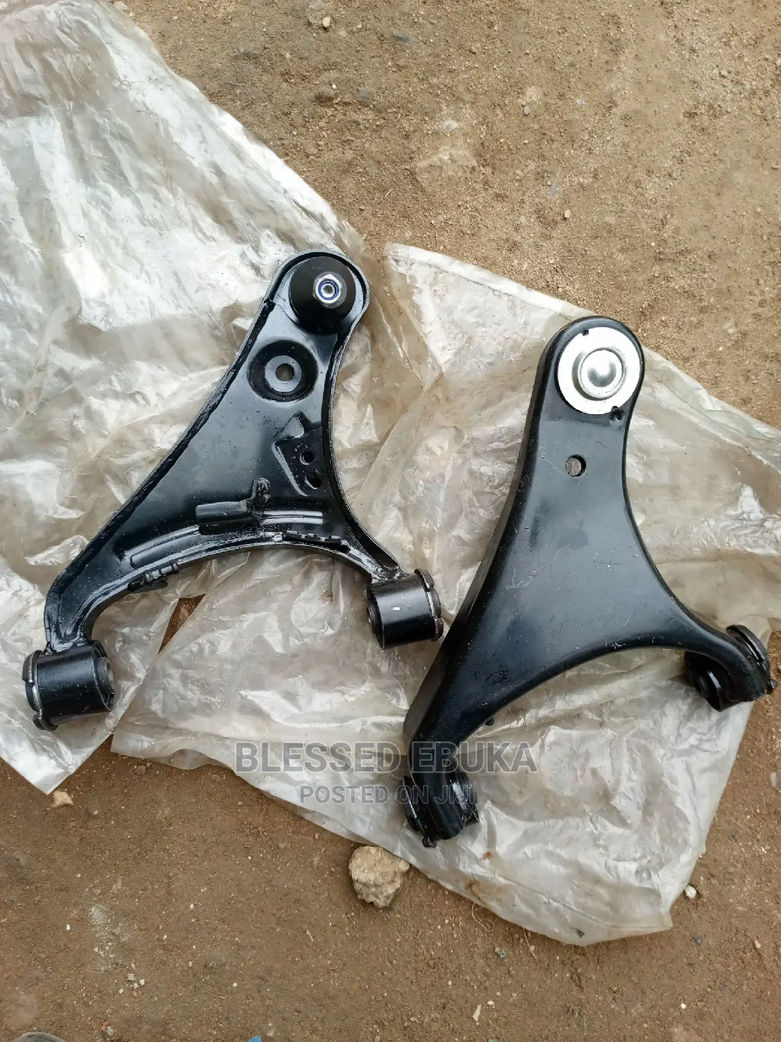Brand New Upper Arms Land Rover Lr3-Lr5