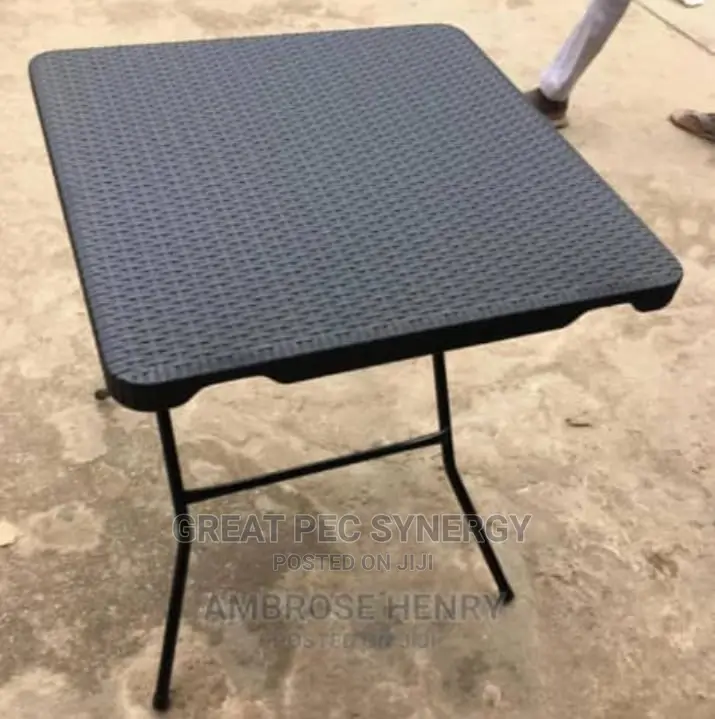 Quality Table and Chair (Black)