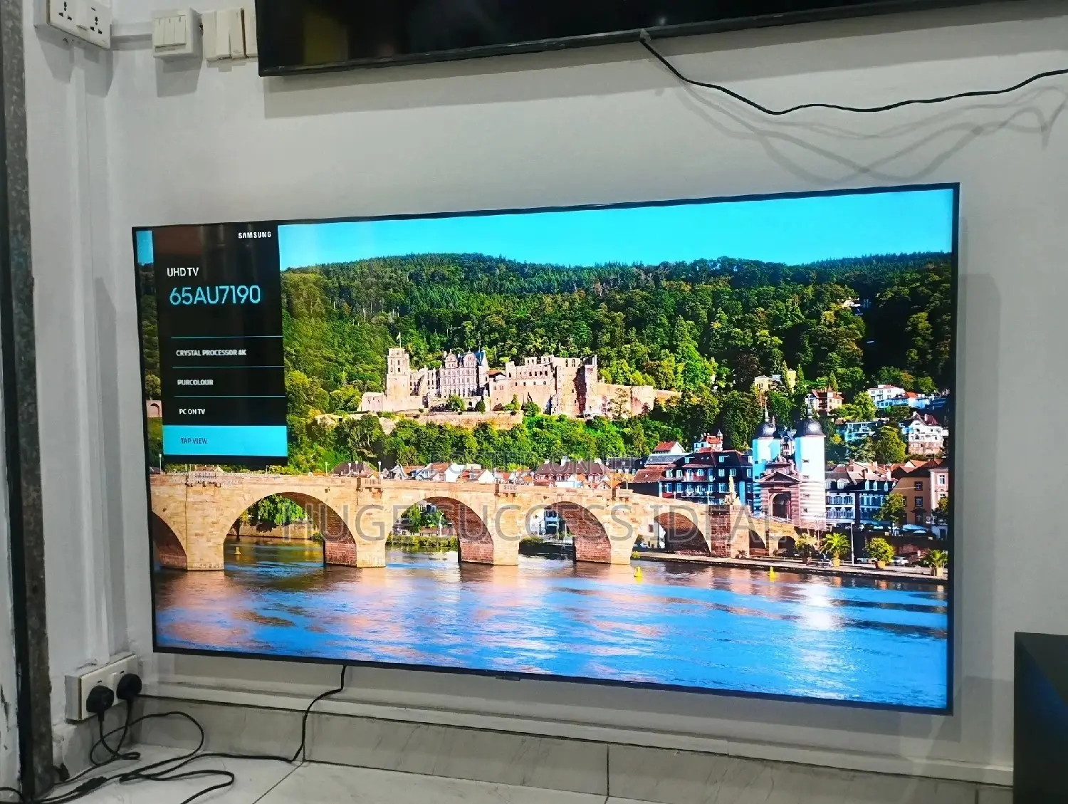 Samsung 65" AU7100 Series Premium Crystal UHD Smart TV