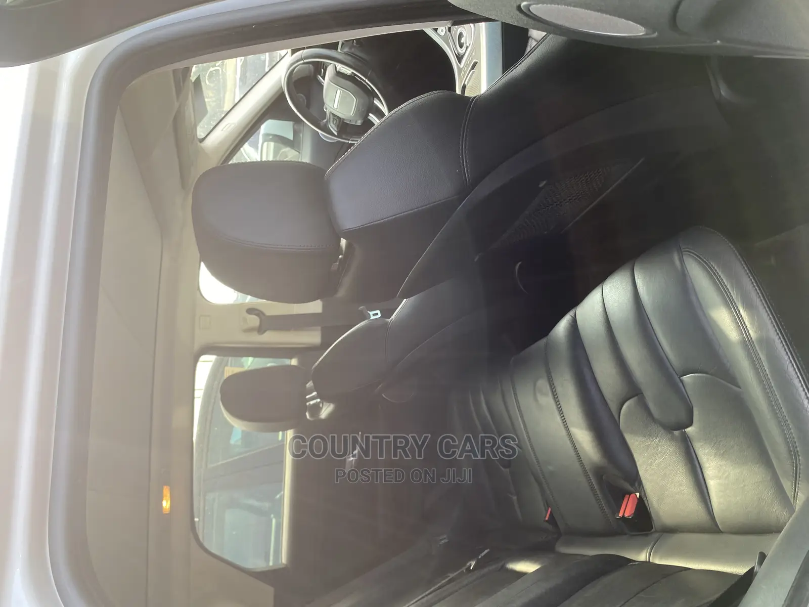 Land Rover Range Rover Evoque Pure AWD 5-Door 2013 White
