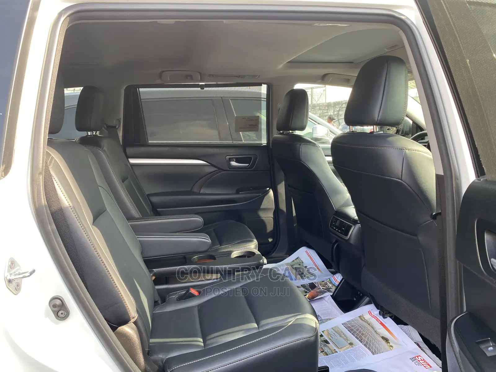 Toyota Highlander XLE 4x4 V6 (3.5L 6cyl 8A) 2018 White