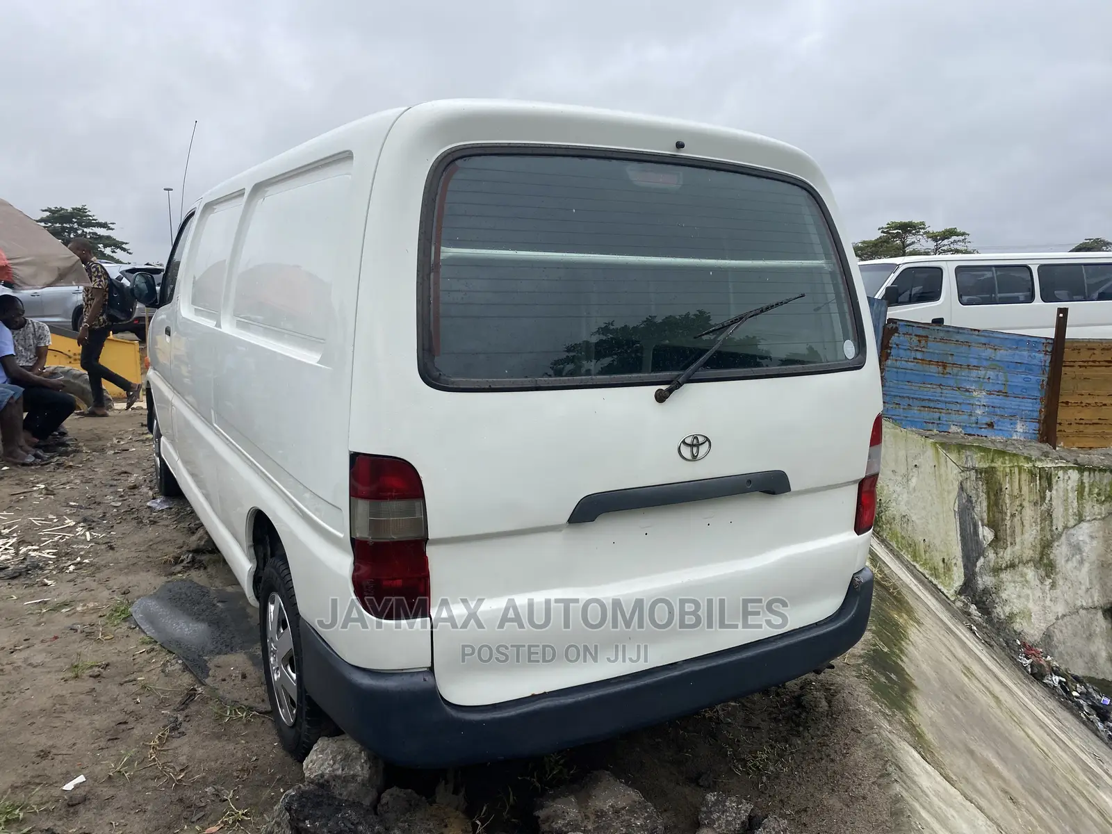 Toyota HiAce 2008 White