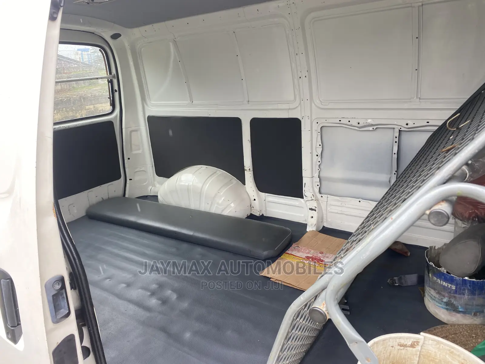 Toyota HiAce 2008 White