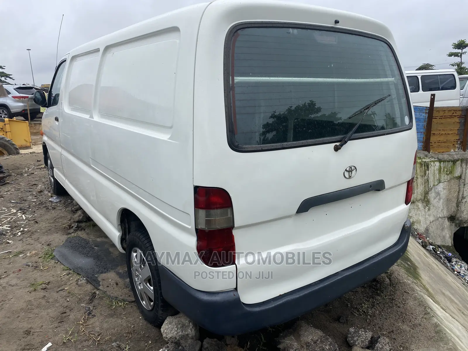 Toyota HiAce 2008 White