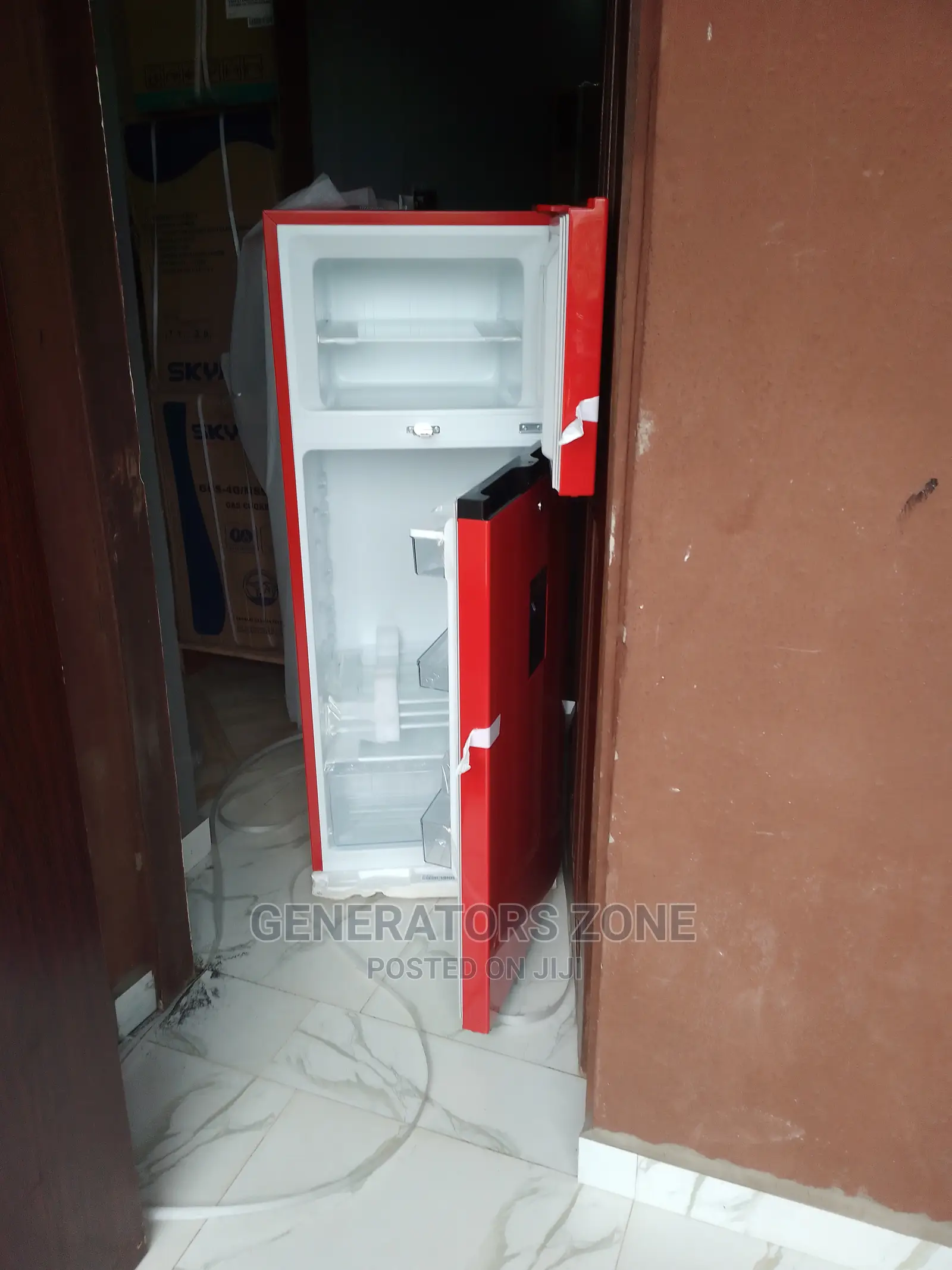 New Hisense 204liters Double Door Refrigerator