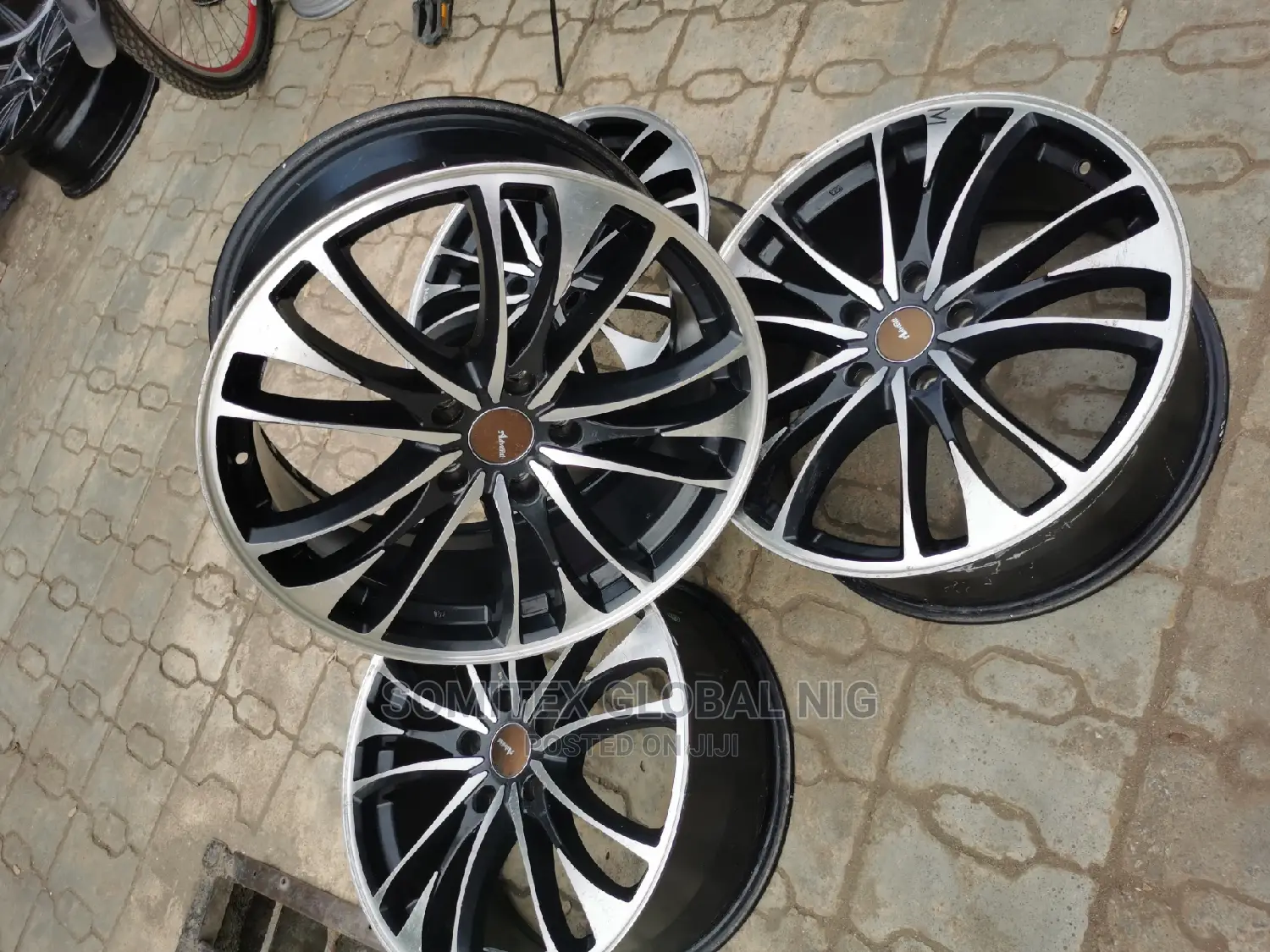 Alloyed Rim 18inch Lexus/Camry.